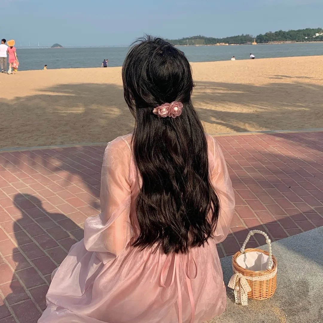 双面贤妻：毒杀姻亲14年